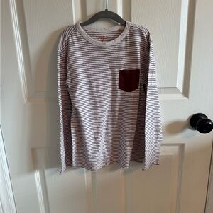 Boys front pocket long sleeve small